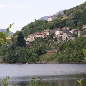 Appartement Le Petit Riou, Sainte-Marguerite-Lafigère